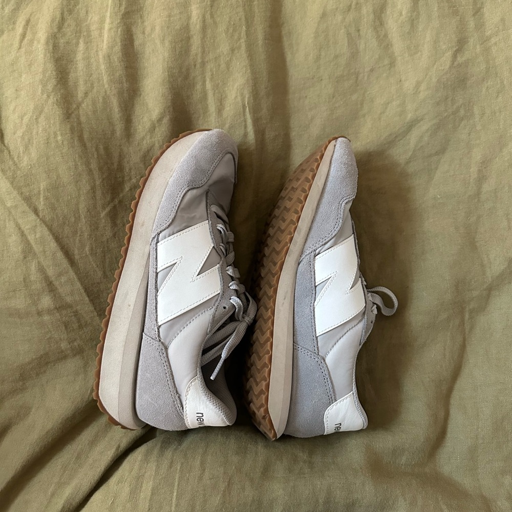 New Balance 237 Classic White and Gray Platform Sneakers